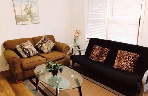 Westerwood Apartment | Lovely one bedroom apartment in historical area