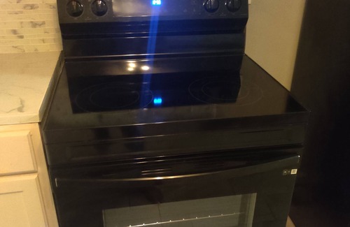 Mid City North House | Lovely Remodeled one bedroom Apartment with free parking
