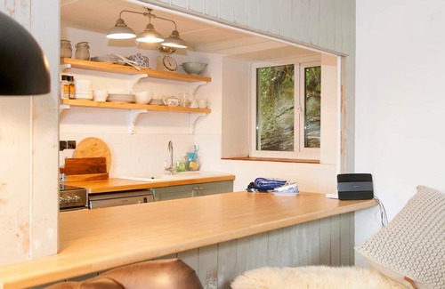 Tan-y-groes House | Lovely renovated stone built School House in LLangrannog. Sleeps 6, near the sea, family friendly.