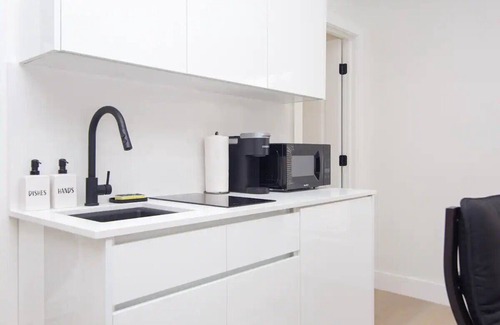 Allapattah Apartment | Lovely rental unit with outdoor garden and firepit