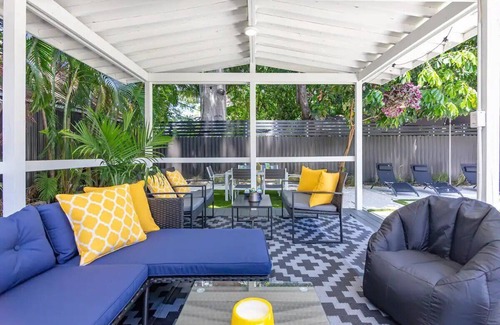 Allapattah Apartment | Lovely rental unit with outdoor garden and firepit