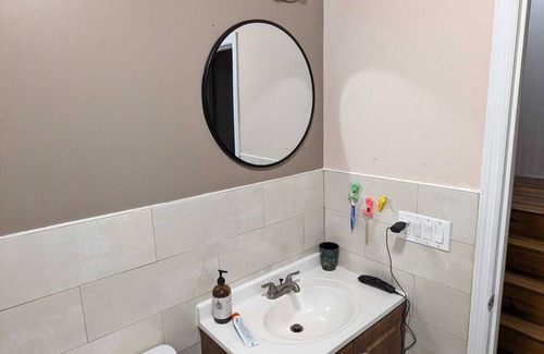 Williamsbridge Apartment | Lovely Room in the Bronx