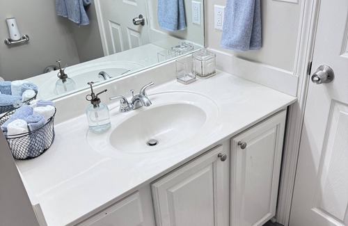 Marietta House | Lovely room with WiFi and coffee area in Marietta for a cozy getaway