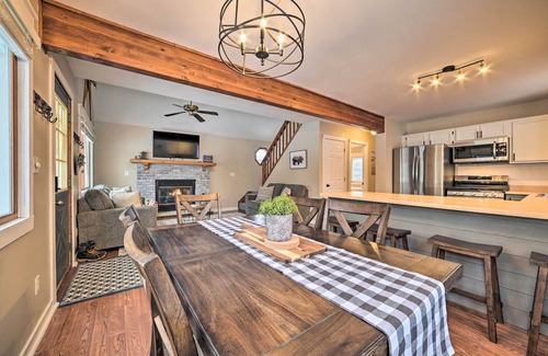 Higgins Lake Cabin | Lovely Roscommon Cabin < 3 Mi to Higgins Lake!