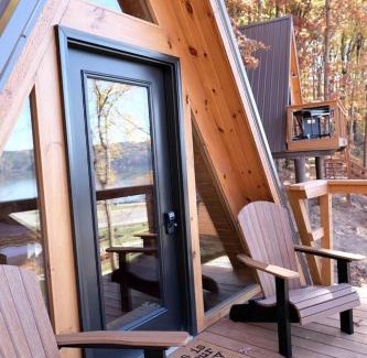 Scio House | Lovely Rural Cabin Nestled Among Nature in Ohio