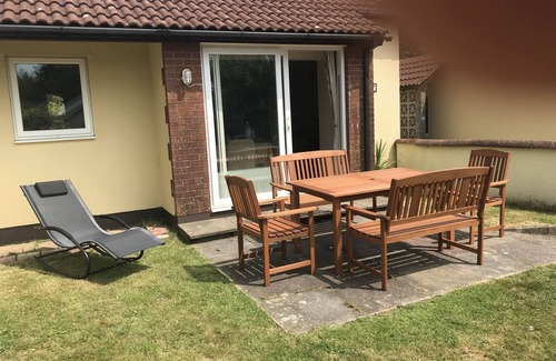 Bude House | Lovely Self Catering Holiday Bungalow in North Cornwall - Sleeps 4