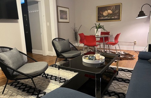 Albany Apartment | Lovely sophisticated renovated 2 BR