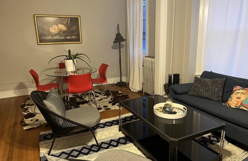 Albany Apartment | Lovely sophisticated renovated 2 BR