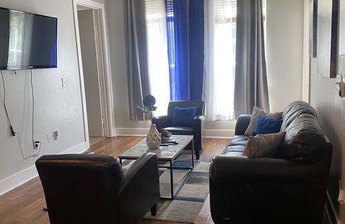 Lindridge-Martin Manor Apartment | Lovely Spacious 2 bedroom Loft