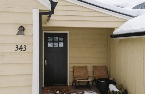 White Salmon House | Lovely Spacious Home In Downtown White Salmon