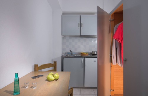 Limenas Chersonisou Apartment | Lovely Studio in the City Center