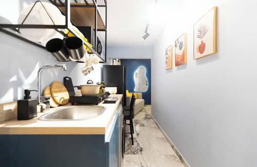 Heliopolis Apartment | Lovely studio Blue hygienic Jacuzzi Massager 5minto CAirport in Cairo