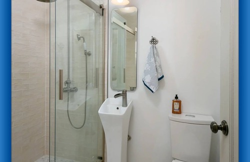 Westlake Apartment | Lovely Studio for 2! Near DTLA!