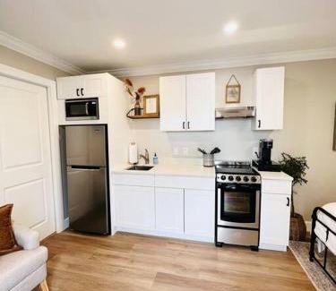 Stuart Apartment | Lovely Studio In Downtown Stuart - Renovated #6