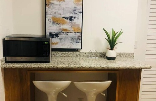 Wellington Apartment | Lovely suite in the heart of Welligton minutes away from WEF