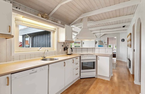 Kelstrup House | Lovely summer house with sea view