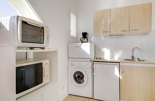 Biscarrosse Plage Apartment | Lovely T3 apartment 50m from beach, balcony, parking, for 4