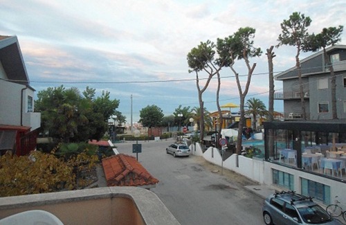 Pineto Apartment | Lovely terrace 20 meters from the sea