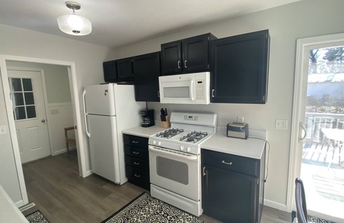 Muskegon House | Lovely three bedroom home in a quiet neighborhood