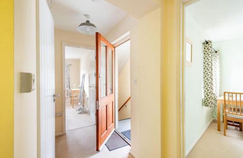 Cirencester Apartment | Lovely Town Centre 1 Bed Nr Country & River Walks