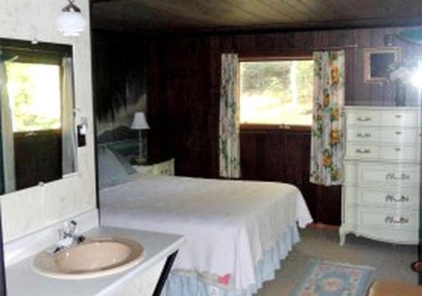 Eagle River House | Lovely Two-Bedroom Family Cabin Rental with Lake Views near Eagle River, Wisconsin