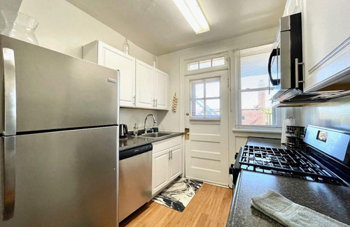 St. Louis Apartment | Lovely Unit in STL Central!