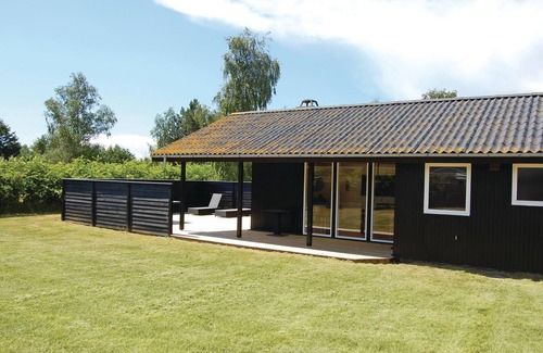 Kramnitse House | Lovely vacation home on the beach of Hummingen on Lolland.