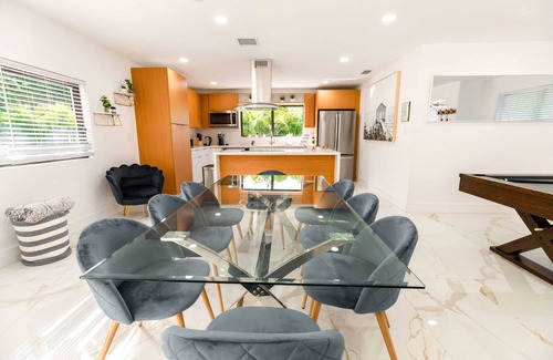 North Miami Beach Villa | Lovely Villa w/a Chill Covered Terrace+Grill & Cool Games