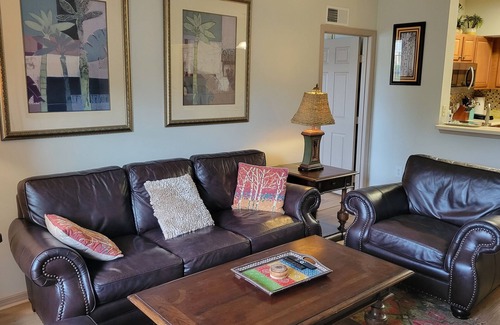 Iona Condo | Lovely Waterfront Condo With Beautiful Lake And Water Fountain View