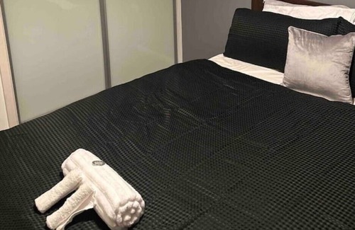 Clayton Apartment | Lovely2 bedroom flat Near Central-Etihad-Coop live