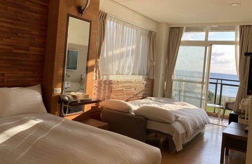 Big Beach House | LoveSea 126 House Inn