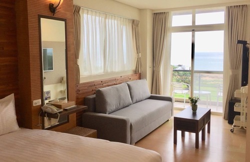 Big Beach House | LoveSea 126 House Inn