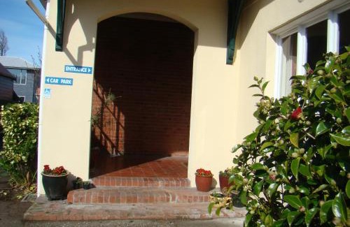 Invercargill Bed & Breakfast | Lovett Lodge