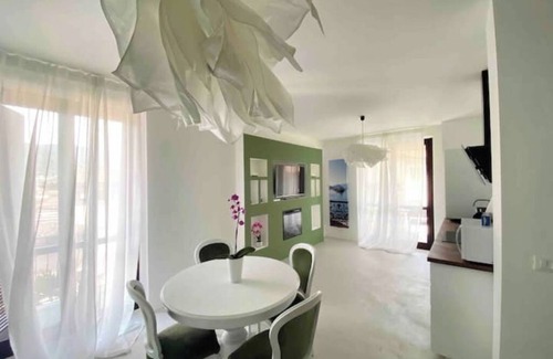 Stresa Apartment | LovingStresa2 renovated apartment in the city center