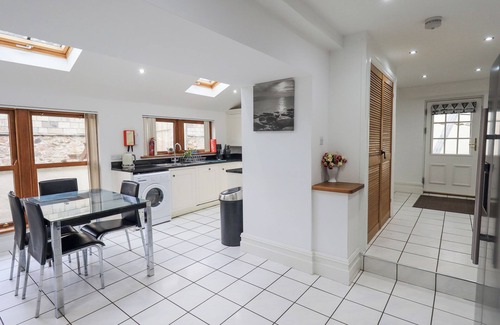 Holmrook House | LOW BIRKER FARM, family friendly, with open fire in Eskdale Green