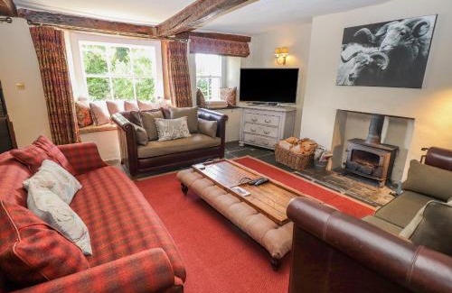 Crosthwaite House | Low Cartmell Fold