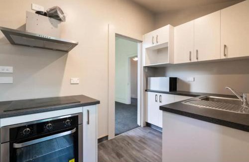 South Dunedin House | Low Cost Accommodation