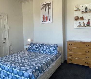 South Dunedin House | Low Cost Accommodation