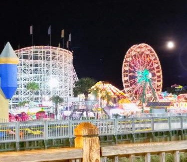 Downtown Myrtle Beach Apartment | Low Floor,Modern Building, Pools Direct Oceanfront