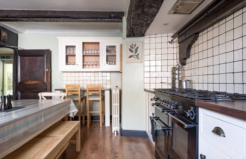 Graythwaite Cottage | LOW GRAYTHWAITE HALL, pet friendly, with pool in Hawkshead