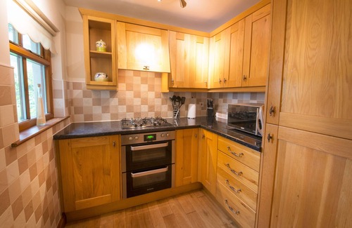 Coniston Apartment | Low How Cottage, Coniston, spacious single level, 4 bedroom cottage sleeping 10