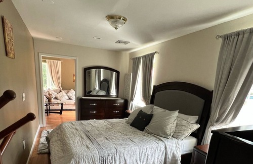 Washingtonville Villa | Low key 3 bedroom 1 acre villa with a pool !!