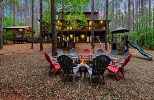 Broken Bow House | Low Rider Lodge - Backs to Pine Forest and ATV Trail Access from Driveway