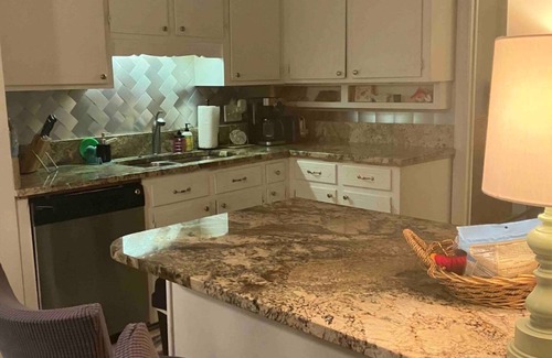 North Charleston House | Lowcountry Family Home in Historic Charleston neighborhood near beaches, pets!