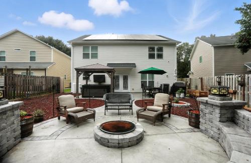 Bluffton House | Lowcountry Luxury Near Palmetto Bluff home