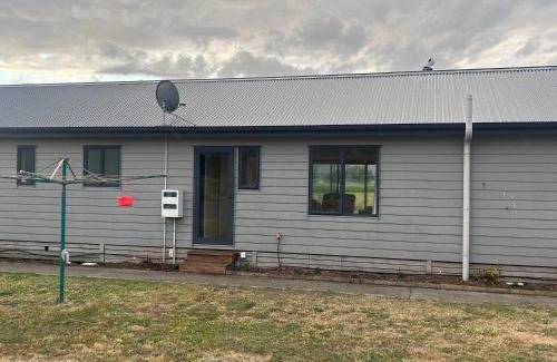 Hanmer Springs House | LOWER FARM cottage