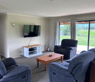 Hanmer Springs House | LOWER FARM cottage