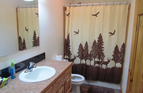Riggins Condo | Lower Lone Pine Lodge