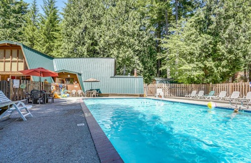 Mount Hood Village House | Lozen's Park Retreat