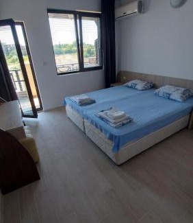 Lozenets Apartment | Lozenets Oasis Beach Home Four